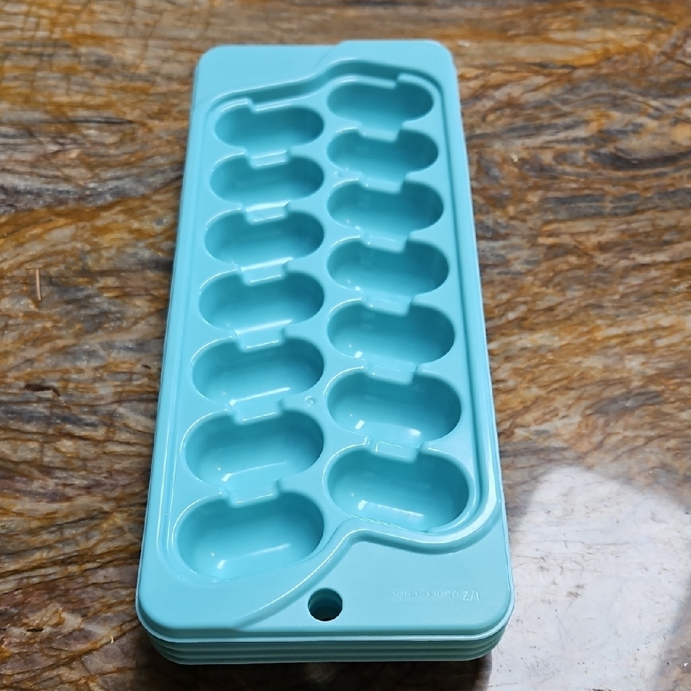 (4) GOOD COOK Aqua Ice Cube Trays